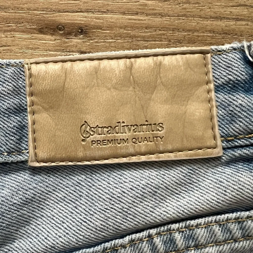 Stradivarius Light Blue‎ Distressed Jean Shorts with Red Accents
